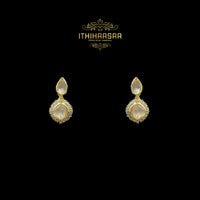 Eshana Polki Pendant Set