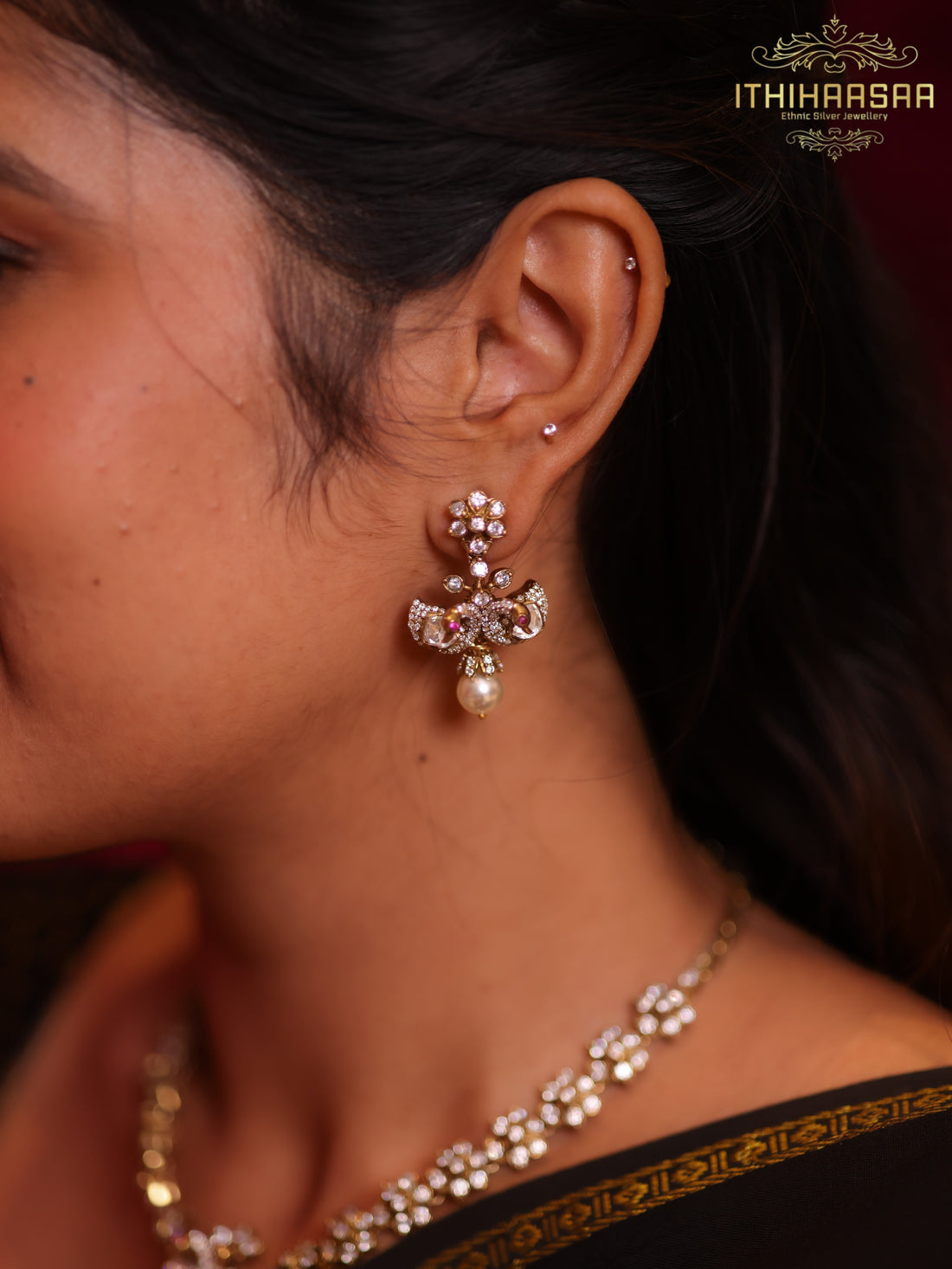 Vritika Peacock Uncut Polki Emerald Necklace Set