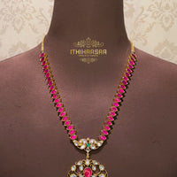 Seeta Kundan Necklace Set