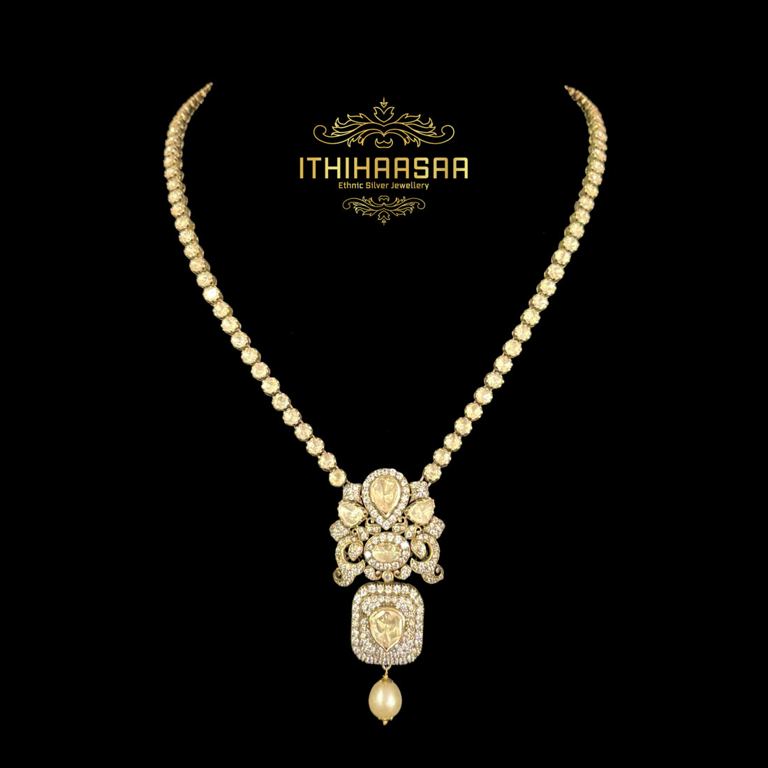 Aarini Uncut Polki Necklace
