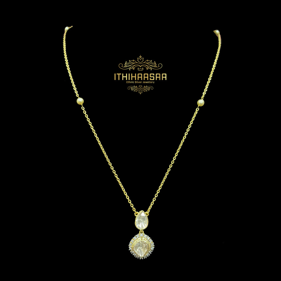 Eshana Polki Pendant Set