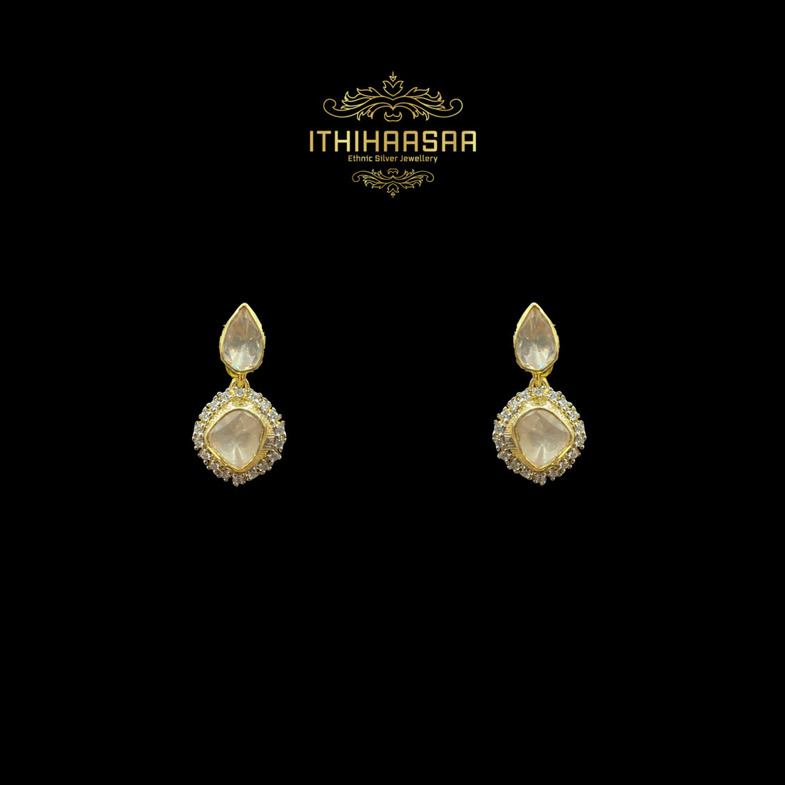 Eshana Polki Pendant Set