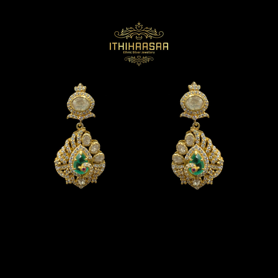 Ridhanya Emerald Polki Pendant Set