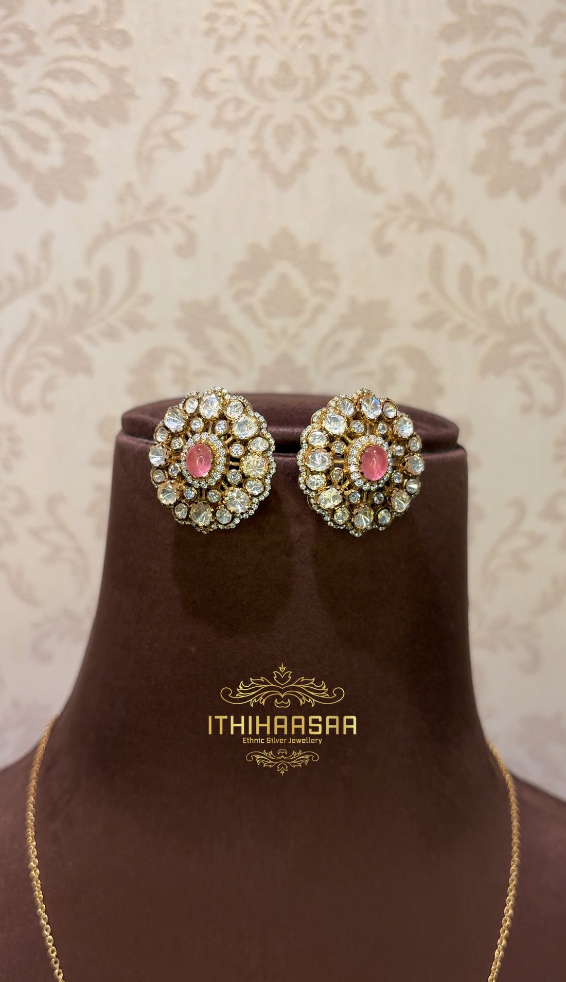 Zara Polki Pendant Set