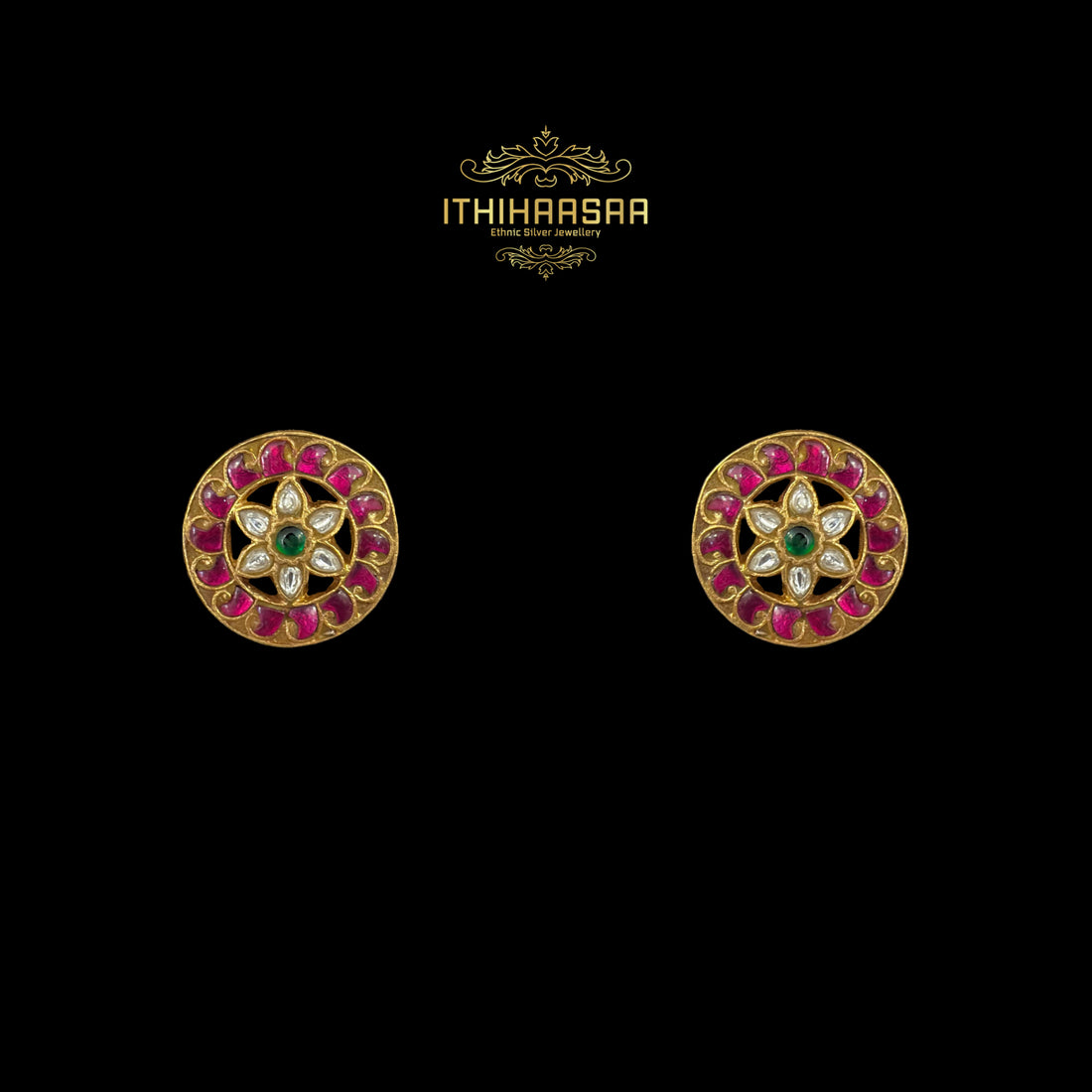 Mayurika Hasli Necklace with detachable Kundan Pendant Set