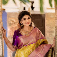 Antique Kundan Necklace Set