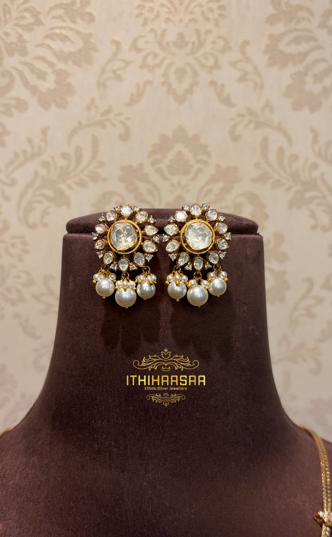 Shrinika Statement Uncut Polki Necklace