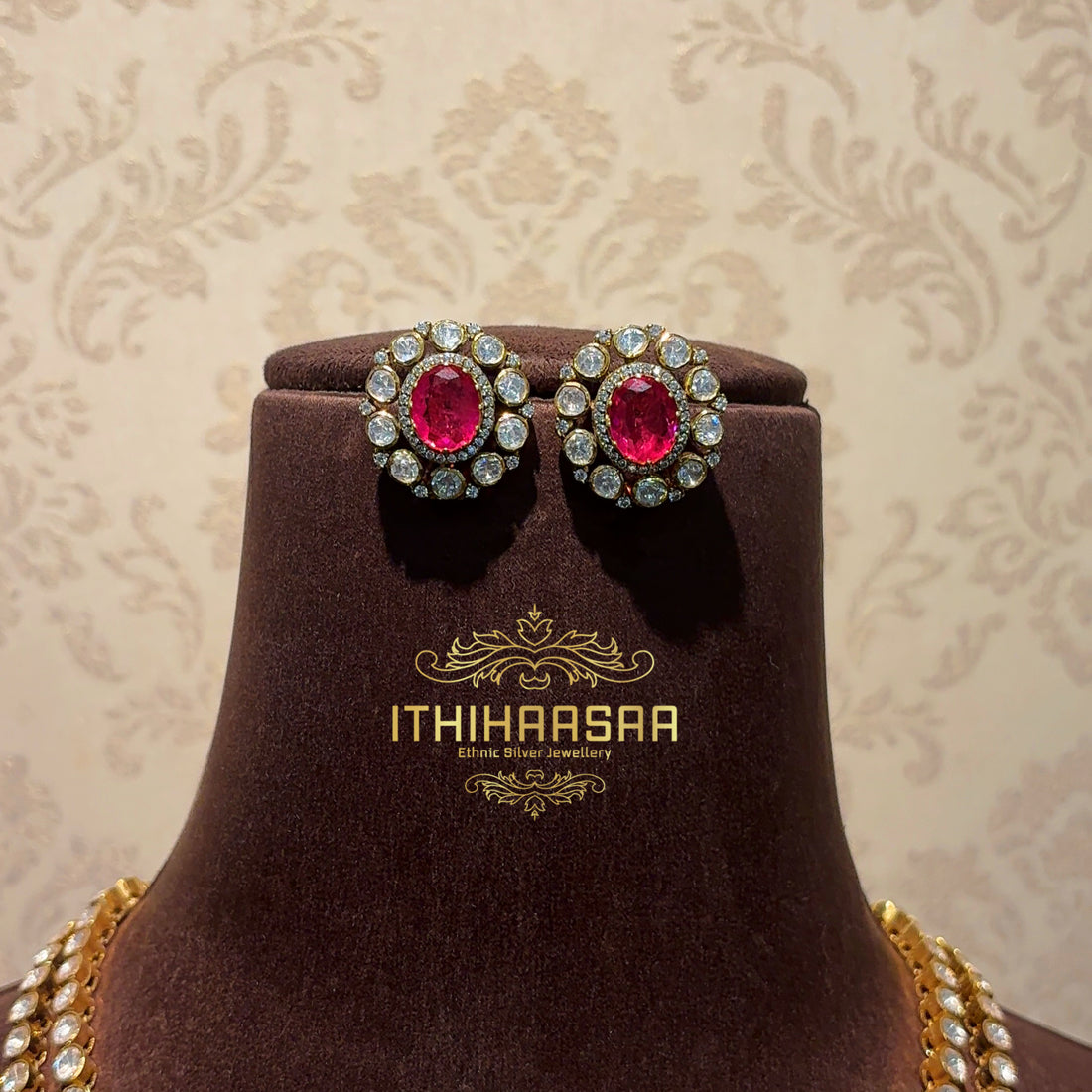 Ratnavahli Navrathan Uncut Polki Necklace