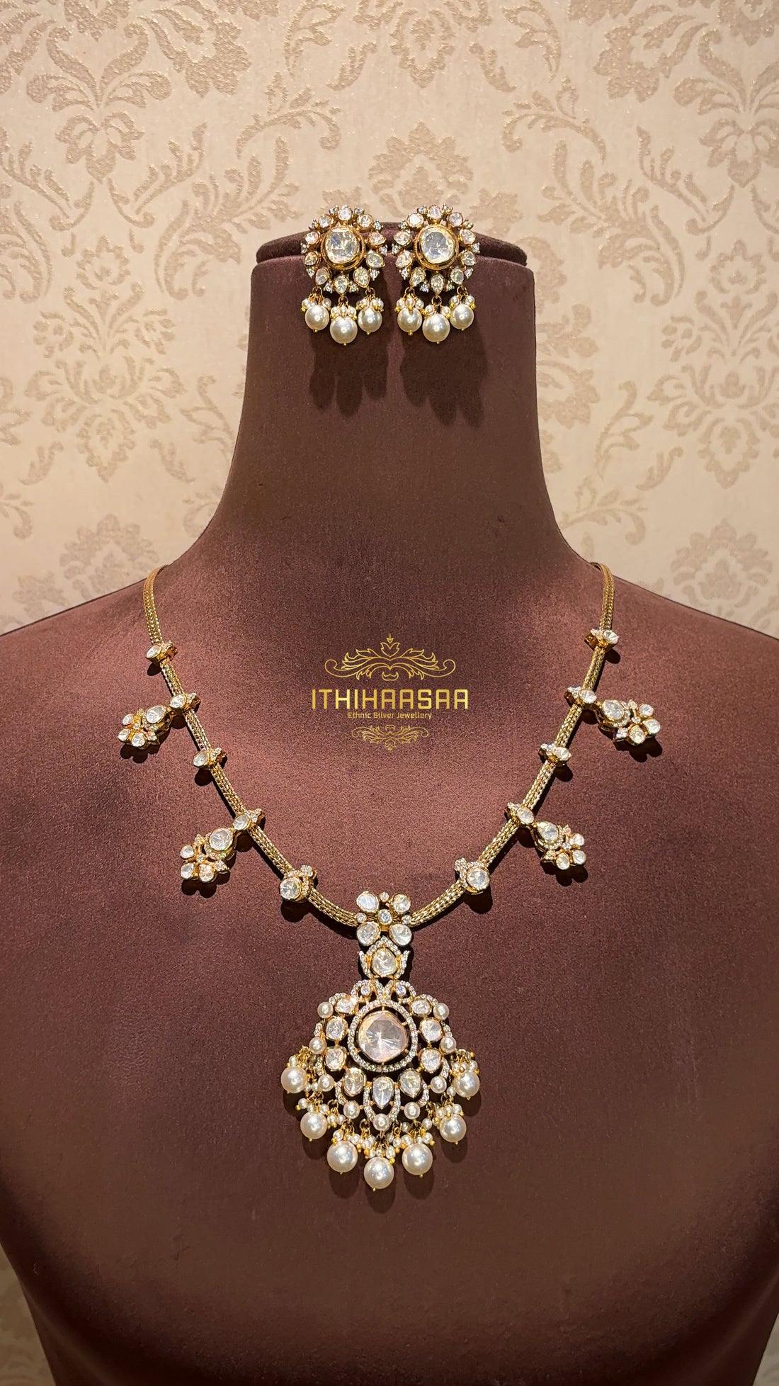 Shrinika Statement Uncut Polki Necklace