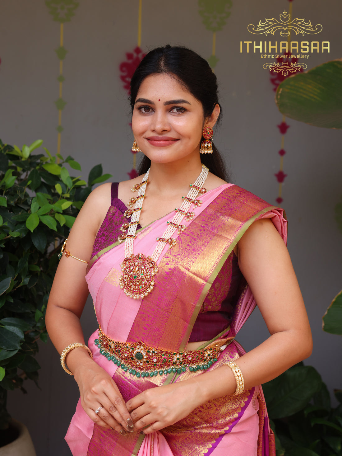 Anamika Antique Kundan Bridal Set