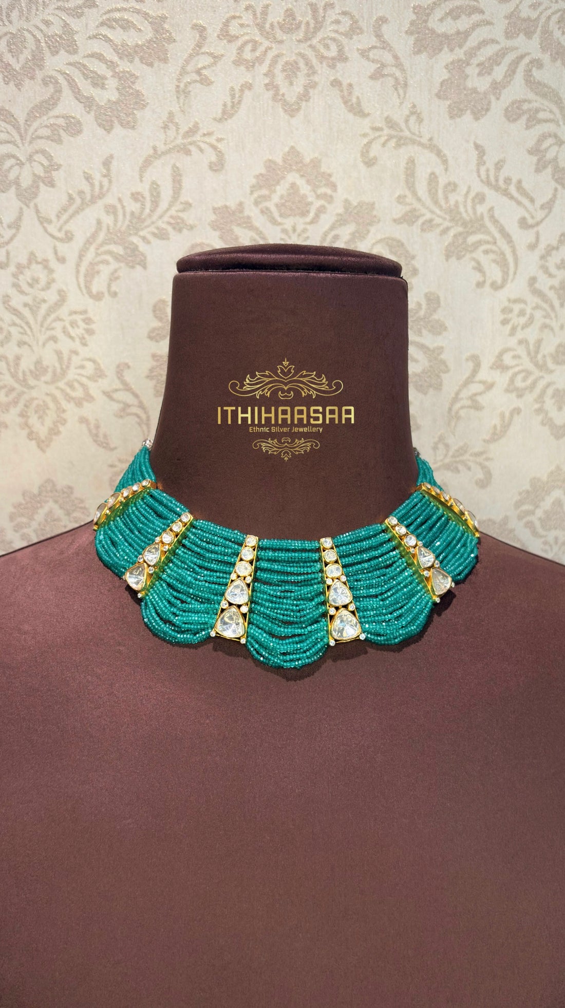layered Turquoise Green Onyx Beads highlighted with Semi-Precious Uncut Polki stones, with 92.5 hallmark siver