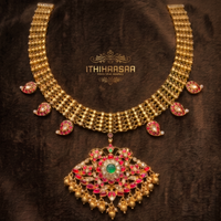 Mahini Grand Antique Kundan Necklace