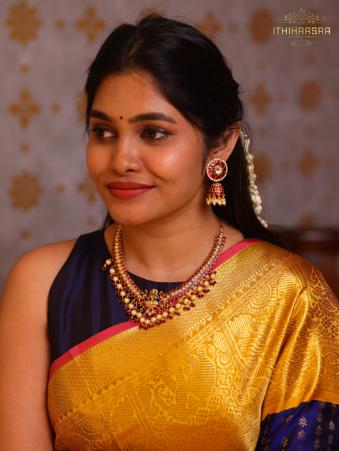 Tvesha Antique Kundan Lakshmi Necklace Set