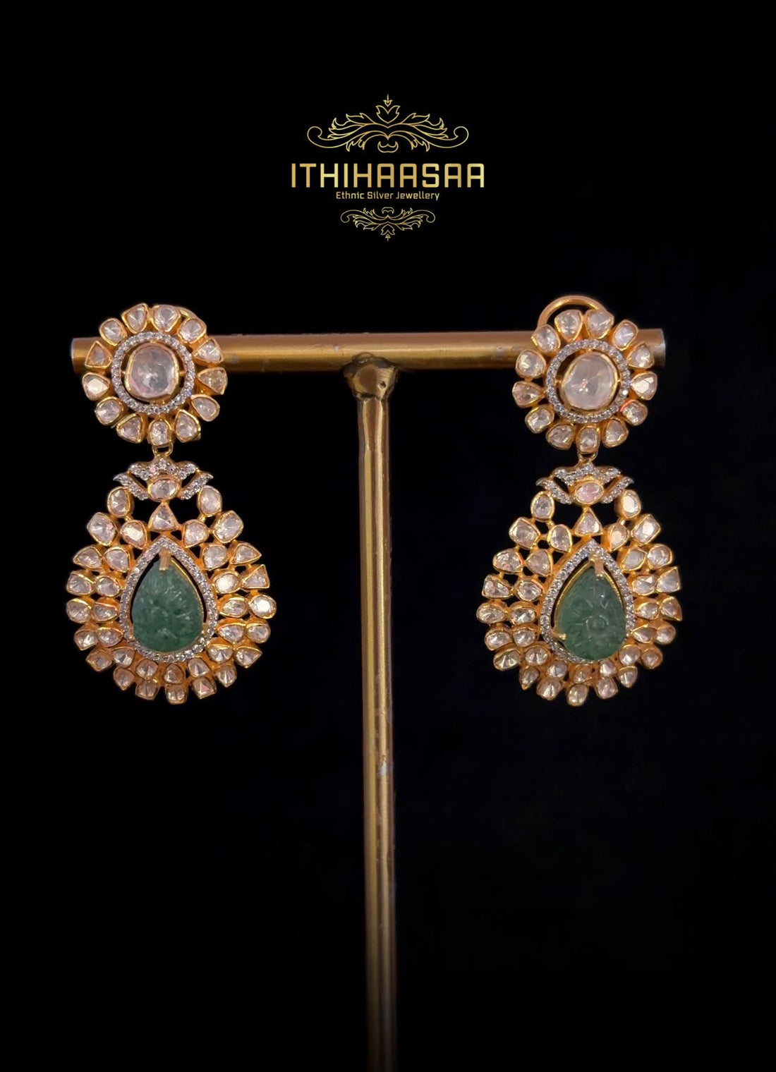 Ahaana  Emerald drop earrings